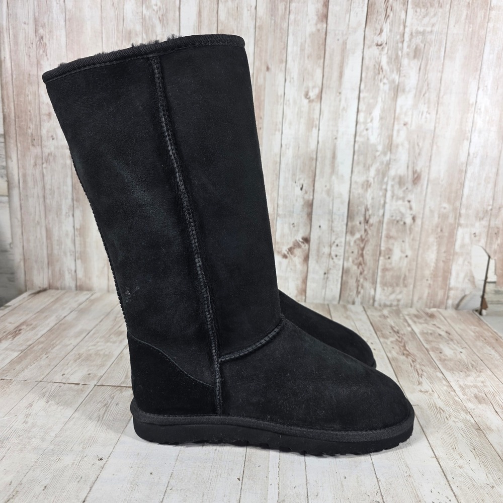UGG Australia Classic Tall 5815 Black Suede Sheepskin Boots Womens Size 8
